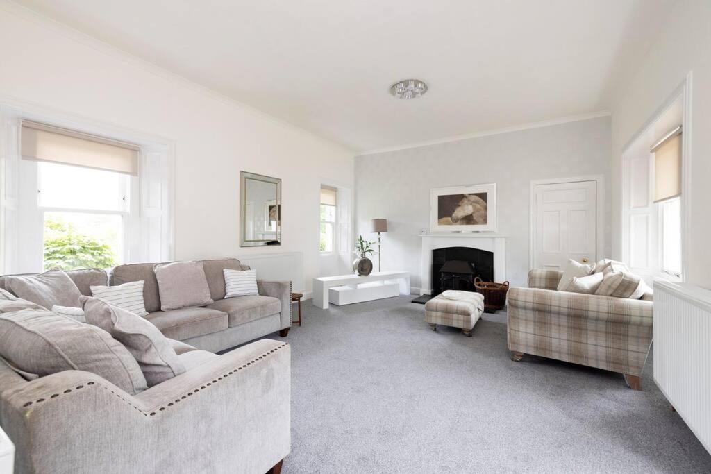Two Bedroom Country Cottage With Parking Musselburgh Exterior foto